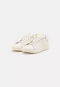 Фото № 3 с приближением к товару «‎STAN SMITH »