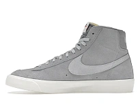 Фото № 3 с приближением к товару «‎Nike Blazer Mid 77 Wolf Grey»