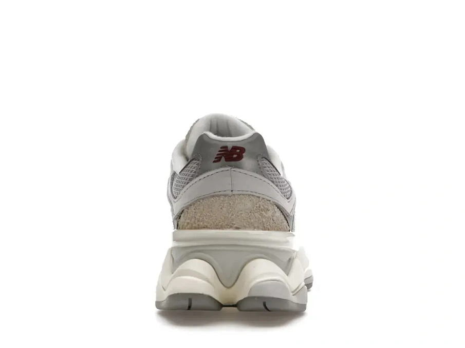 Фото № 4 с приближением к товару «‎New Balance 9060»