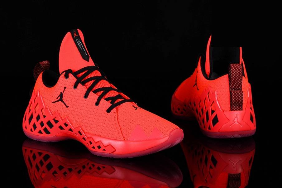 Фото № 2 с приближением к товару «‎Nike Air Jordan Jumpman Diamond »