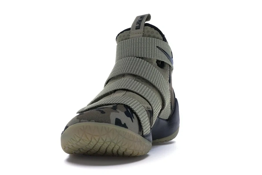 Фото № 3 с приближением к товару «‎Nike LeBron Zoom Soldier 11 Camo»