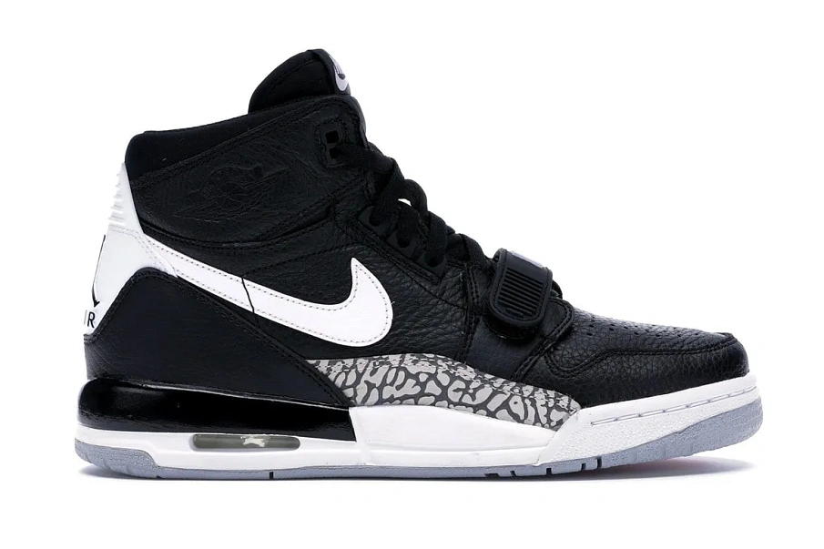 Фото № 1 с приближением к товару «‎Jordan Legacy 312 Black White »
