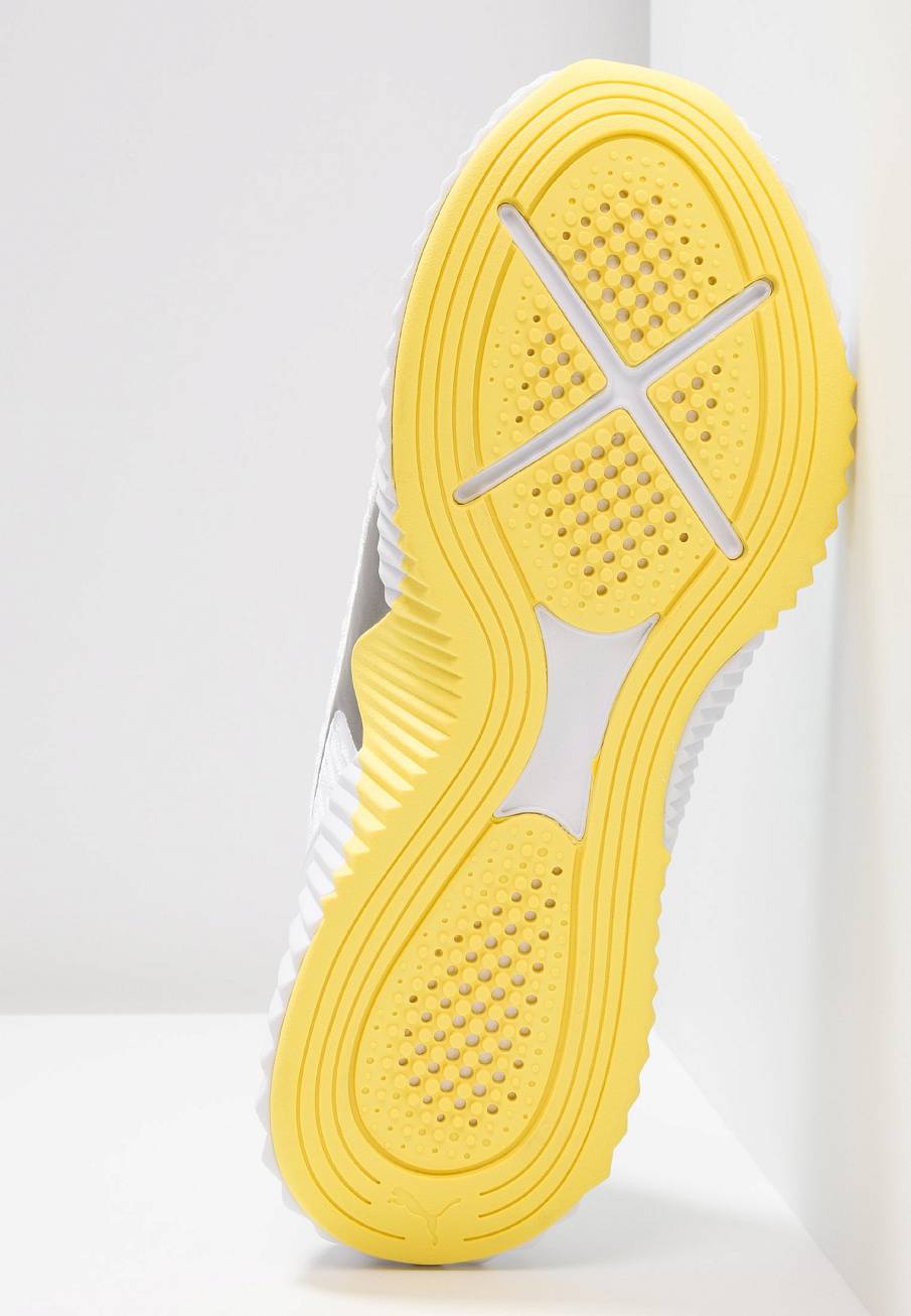 Фото № 5 с приближением к товару «‎Puma Defy TZ »