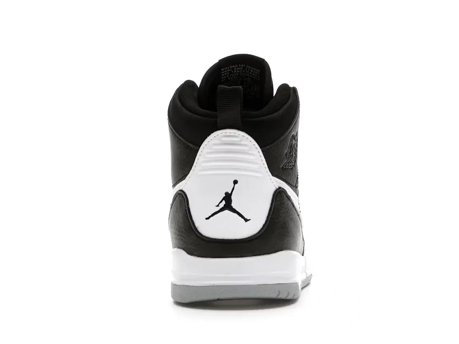 Фото № 4 с приближением к товару «‎Jordan Legacy 312»