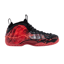 Фото № 1 с приближением к товару «‎Stranger Things x Nike Air Foamposite One Premium QS Black Bright Crimson»