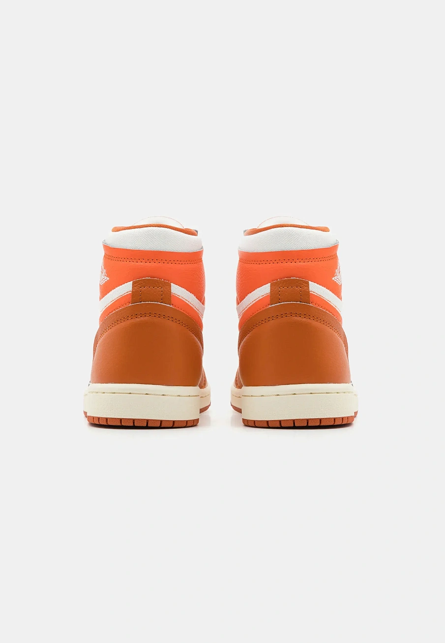 Фото № 3 с приближением к товару «‎AIR JORDAN 1 HIGH METHOD OF MAKE»