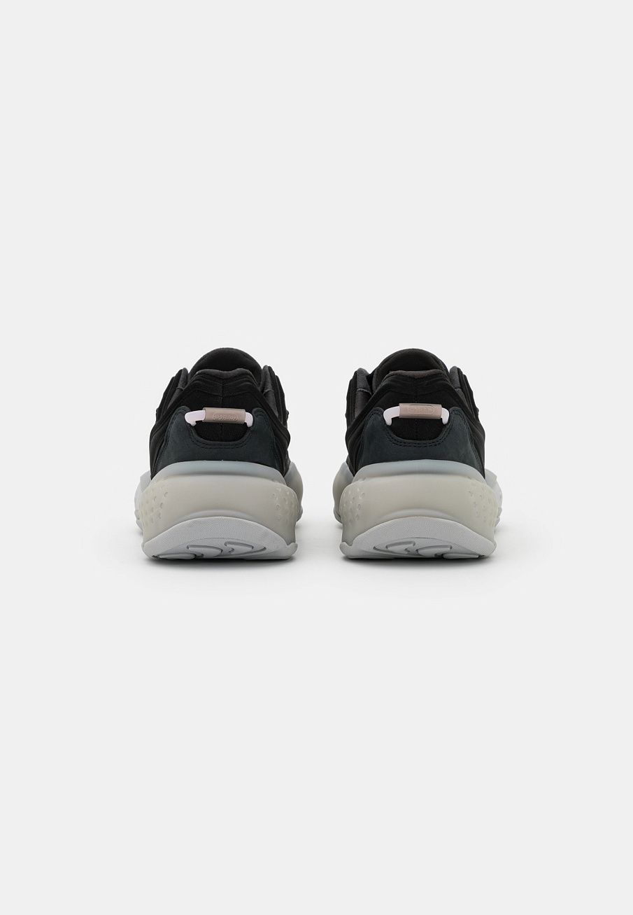 Фото № 4 с приближением к товару «‎Adidas Ozrah »