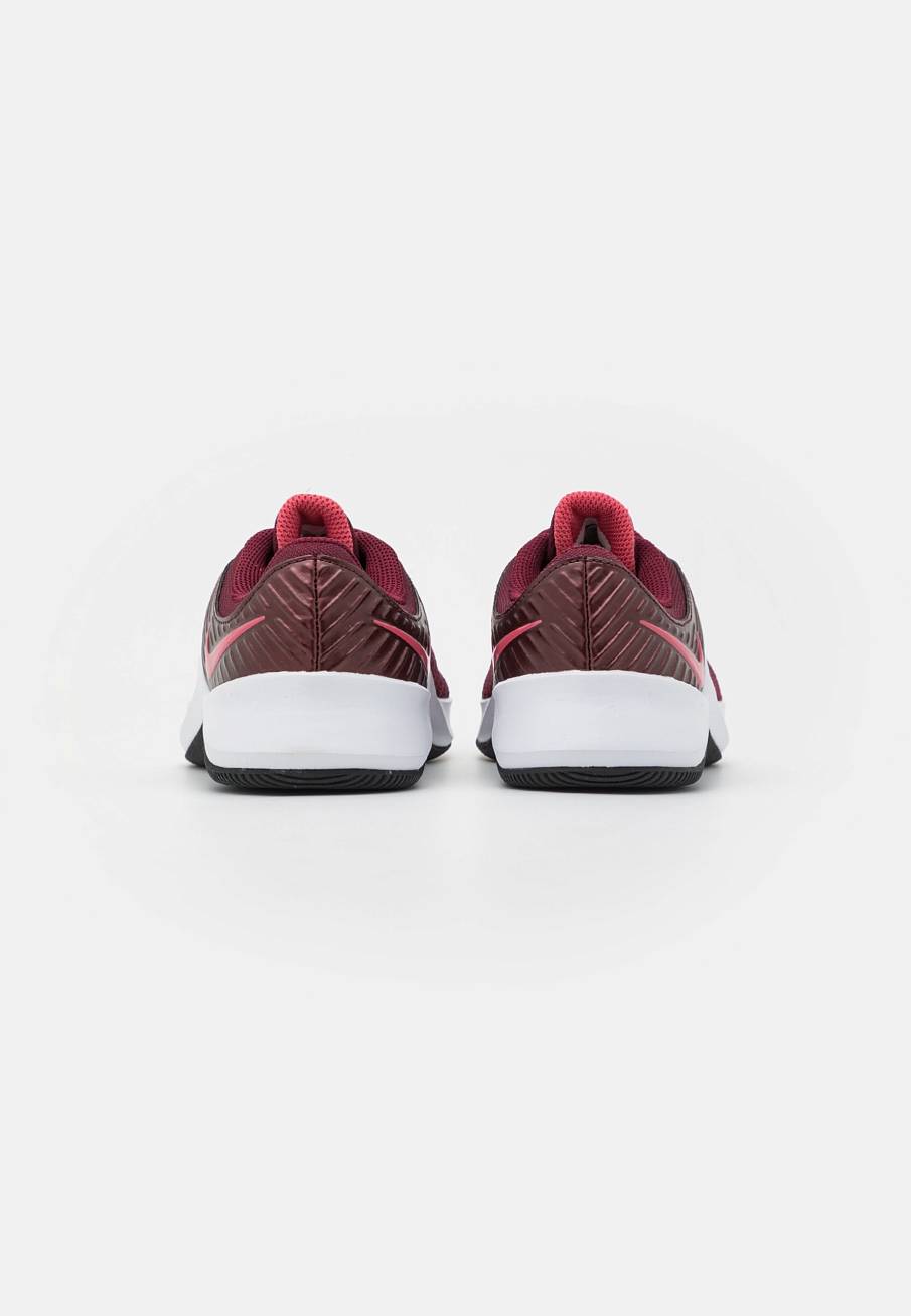 Фото № 3 с приближением к товару «‎Nike Mc Trainer»