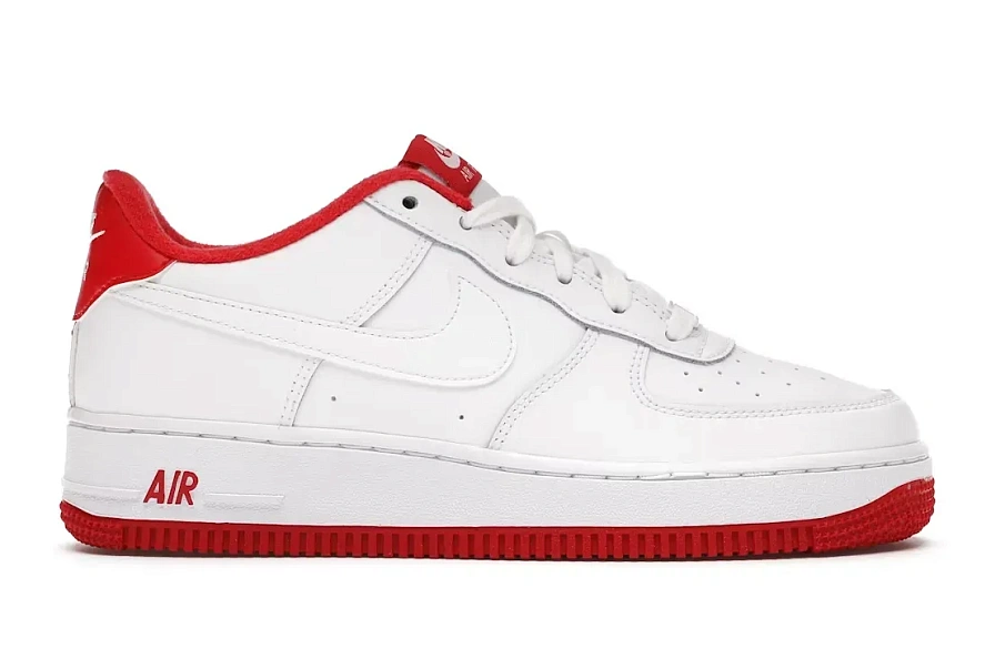 Фото № 1 с приближением к товару «‎Nike Air Force 1»