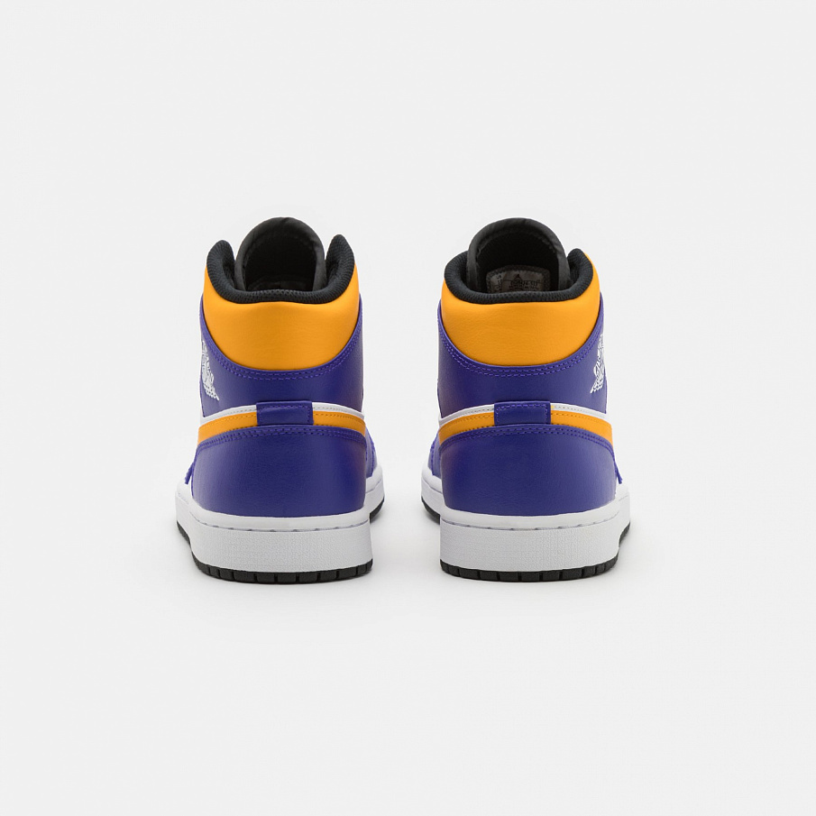 Фото № 3 с приближением к товару «‎Air Jordan 1 »