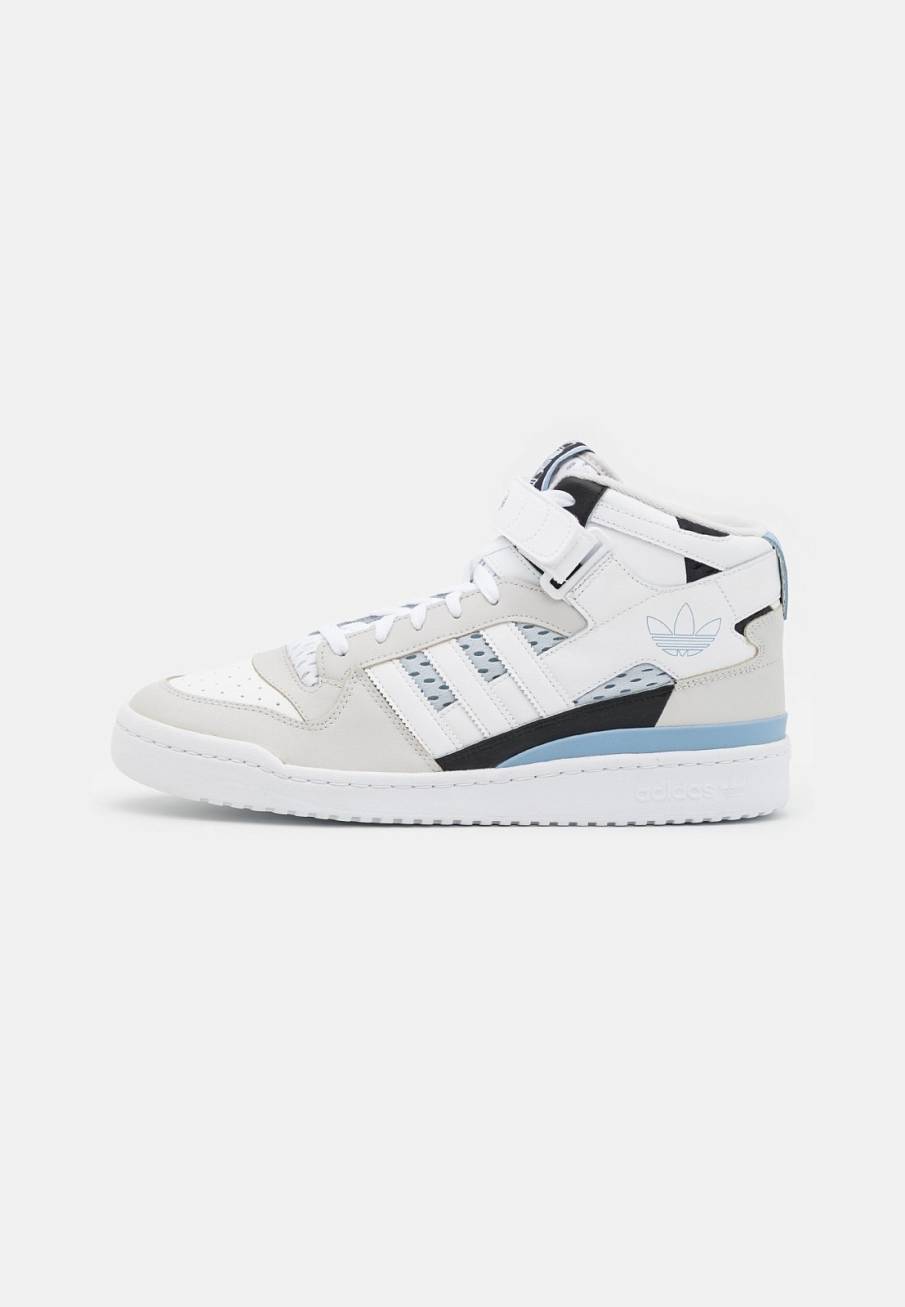 Фото № 1 с приближением к товару «‎Adidas Forum »