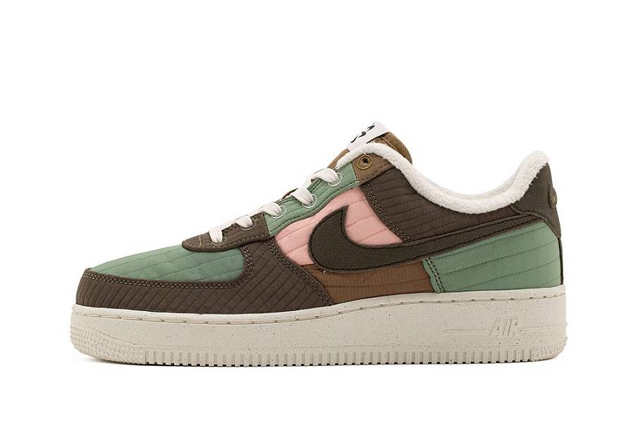 Фото № 2 с приближением к товару «‎Nike Air Force 1 ’07 Lx»