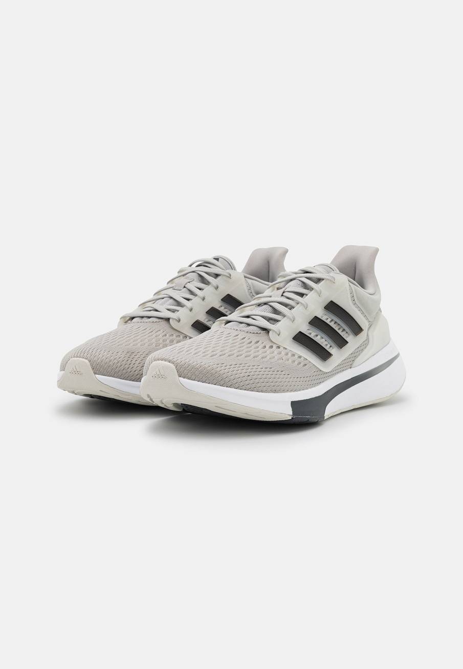 Фото № 2 с приближением к товару «‎Adidas Eq21»