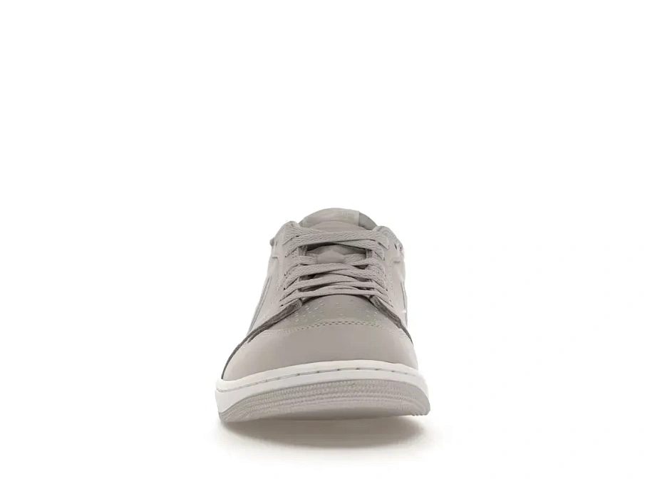 Фото № 2 с приближением к товару «‎Jordan 1 Low OG»