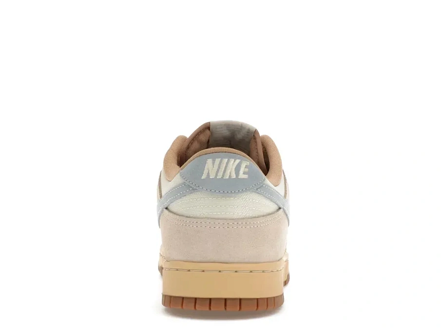 Фото № 4 с приближением к товару «‎Nike Dunk Low»