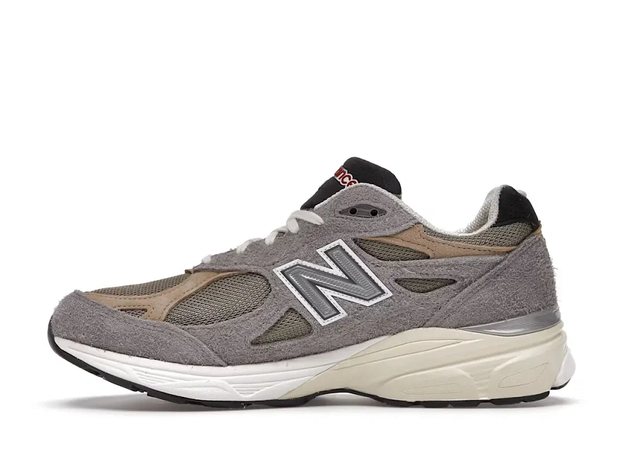 Фото № 3 с приближением к товару «‎New Balance 990v3»
