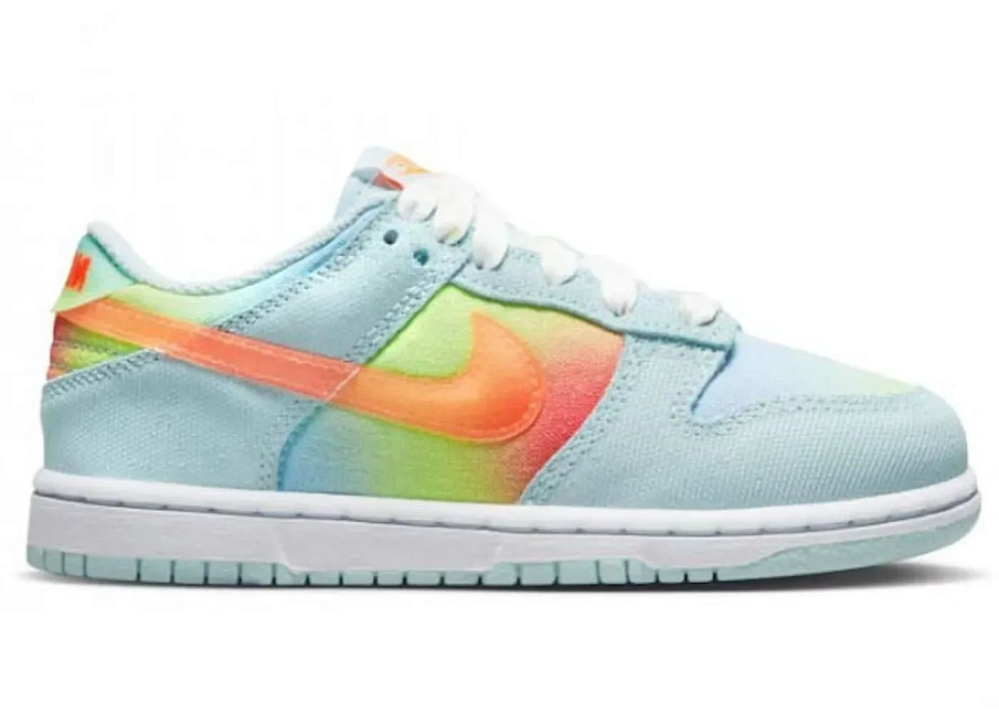 Фото № 1 с приближением к товару «‎Nike Dunk Low»