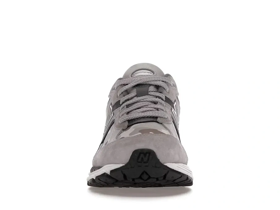 Фото № 2 с приближением к товару «‎New Balance 2002R»