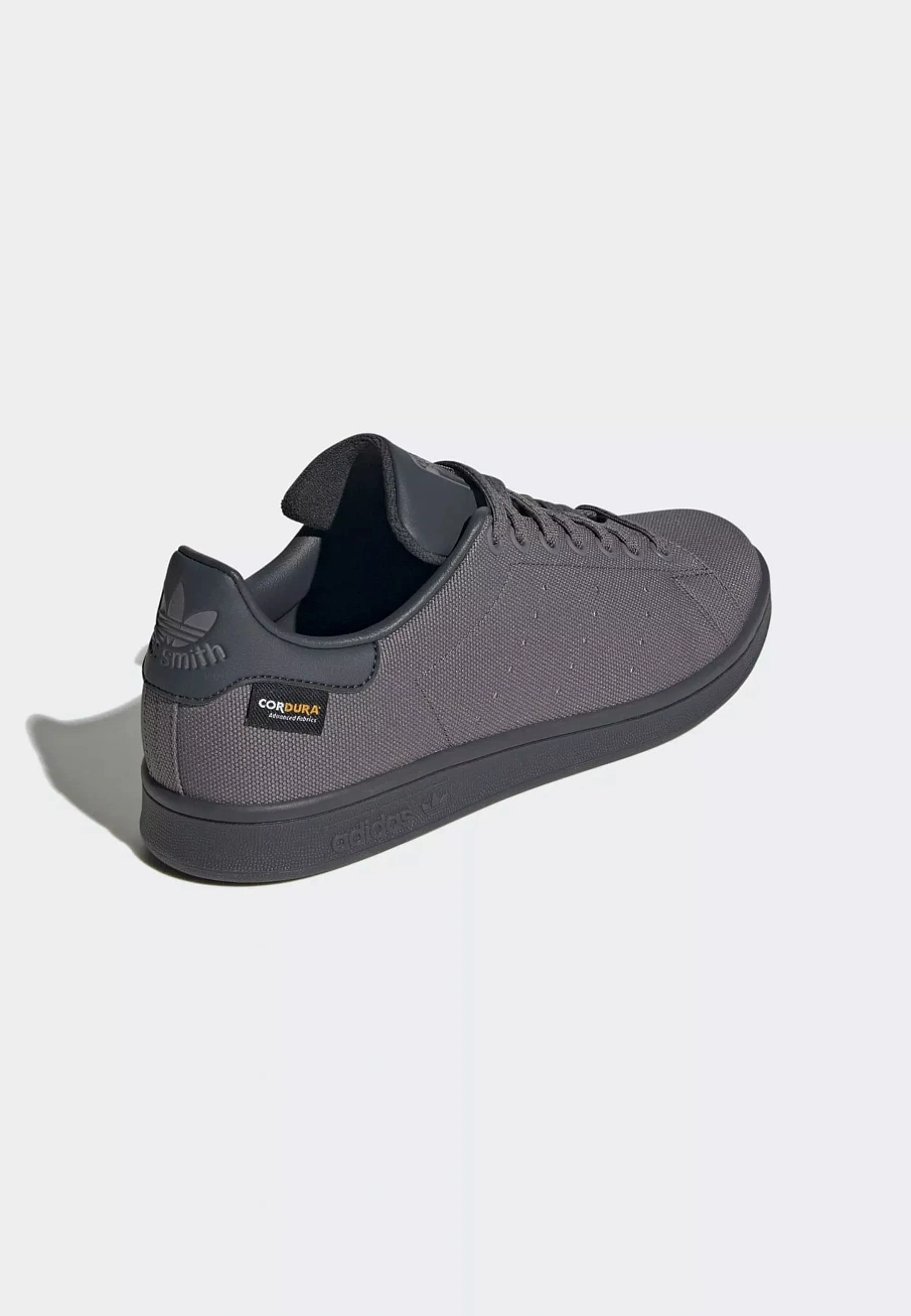 Фото № 3 с приближением к товару «‎STAN SMITH UNISEX»