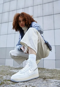 Фото № 4 с приближением к товару «‎W AF1 SCULPT»