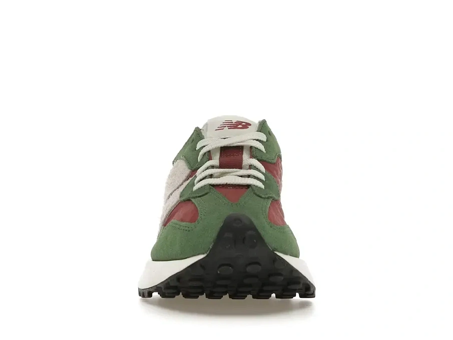 Фото № 2 с приближением к товару «‎New Balance 327»
