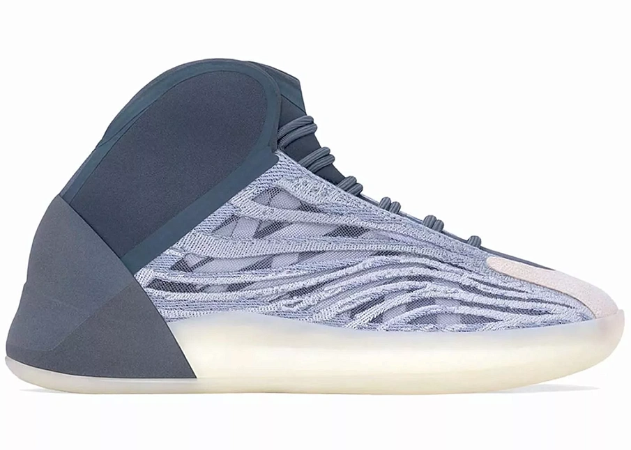 Фото № 1 с приближением к товару «‎adidas Yeezy QNTM Mono Carbon»