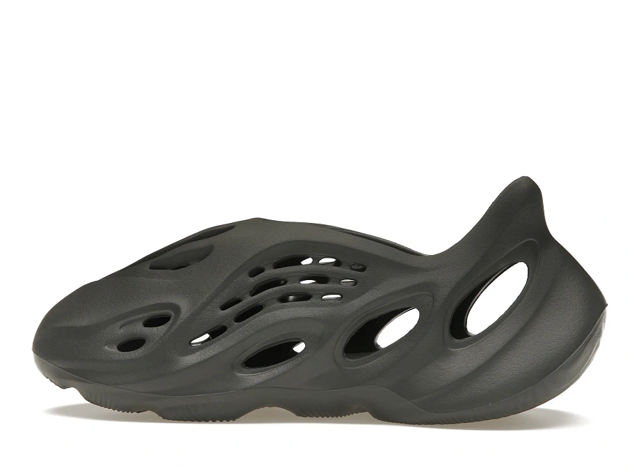 Фото № 3 с приближением к товару «‎adidas Yeezy Foam RNR Carbon»