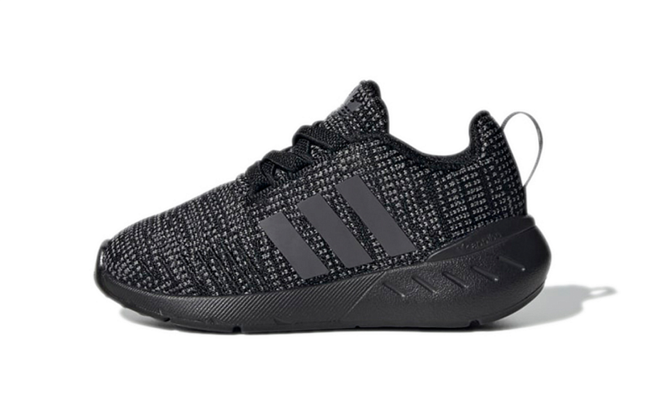 Фото № 1 с приближением к товару «‎TD adidas originals originals Swift Run 22 Running shoes»