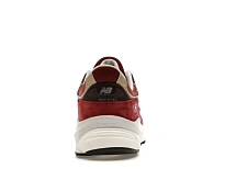 Фото № 4 с приближением к товару «‎New Balance 990v6»