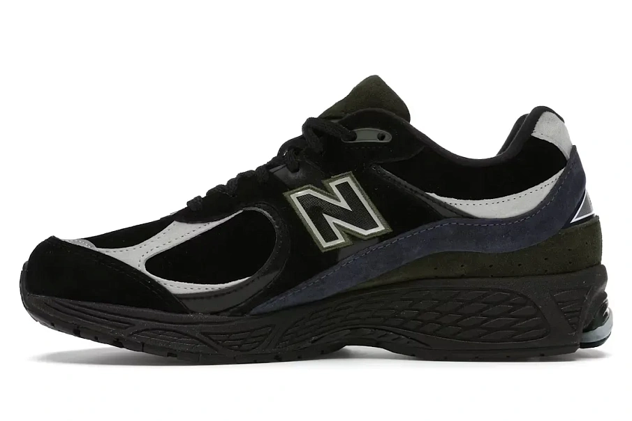 Фото № 3 с приближением к товару «‎New Balance 2002R»