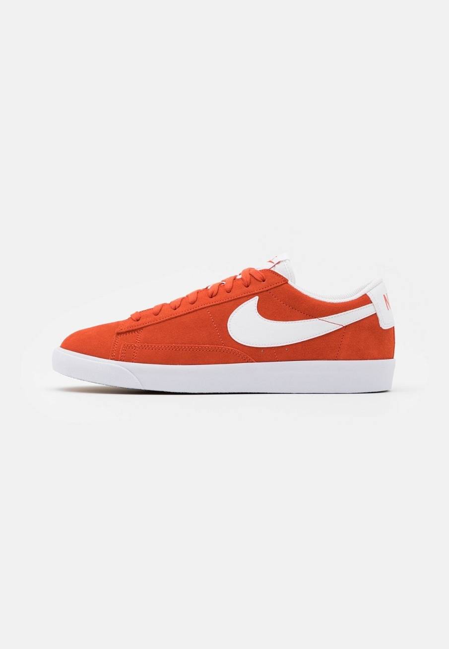 Фото № 1 с приближением к товару «‎Nike Blazer »