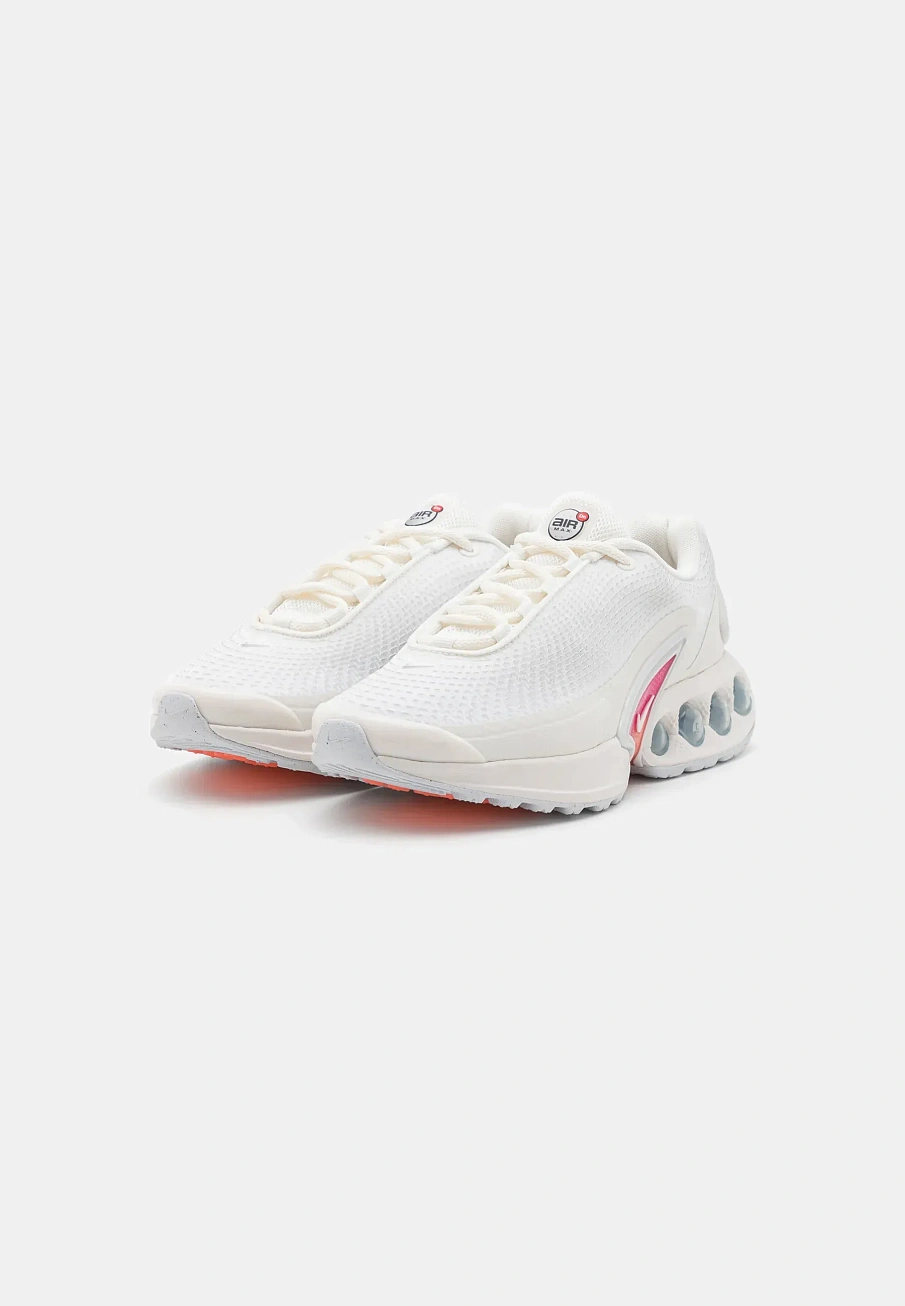 Фото № 4 с приближением к товару «‎AIR MAX DN»