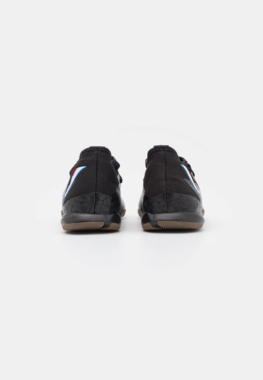 Фото № 3 с приближением к товару «‎Adidas Edge.3 IN »