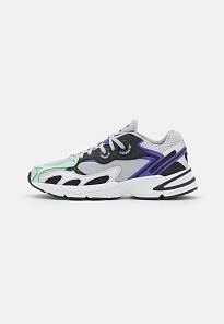 Фото № 1 с приближением к товару «‎Adidas Astir »