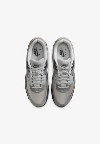 Фото № 3 с приближением к товару «‎AIR MAX»