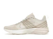 Фото № 3 с приближением к товару «‎Nike Lunar Roam»