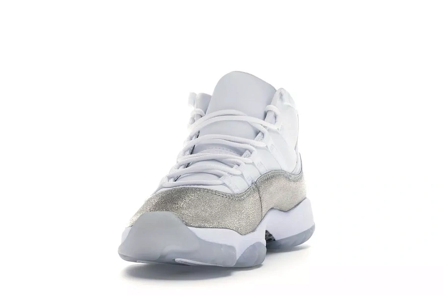 Фото № 5 с приближением к товару «‎Jordan 11 Retro White Metallic Silver »