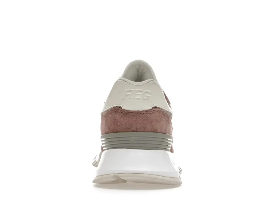 Фото № 4 с приближением к товару «‎New Balance RC 1300»