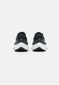 Фото № 3 с приближением к товару «‎Nike Air Zoom Vomero»