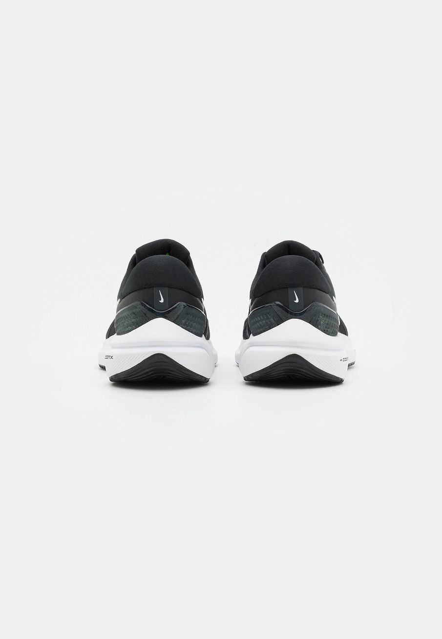 Фото № 3 с приближением к товару «‎Nike Air Zoom Vomero»