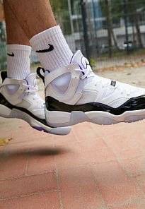 Фото № 2 с приближением к товару «‎JUMPMAN TWO TREY»