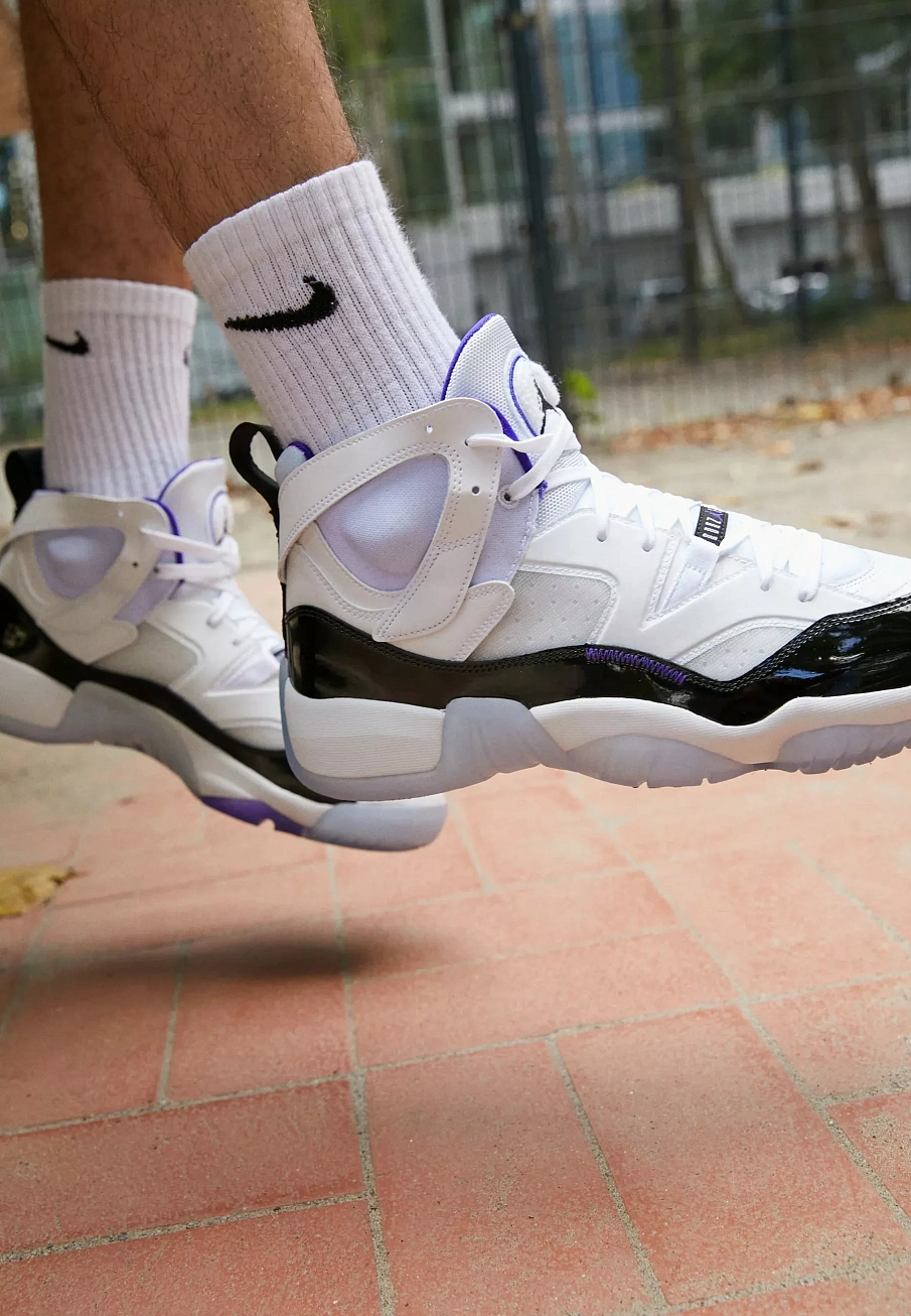 Фото № 2 с приближением к товару «‎JUMPMAN TWO TREY»