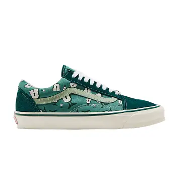 Undefeated x Vans OG Old Skool LX U-Man - Bistro Green - 1
