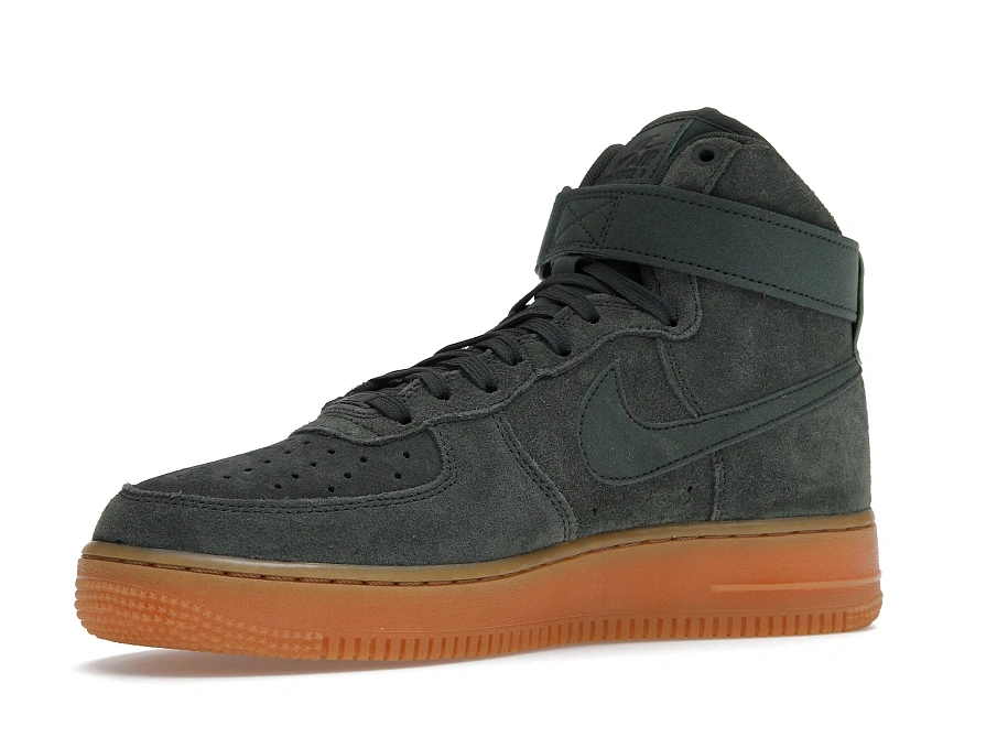 Фото № 2 с приближением к товару «‎Nike Air Force 1 High 07 LV8 Suede Vintage Green»