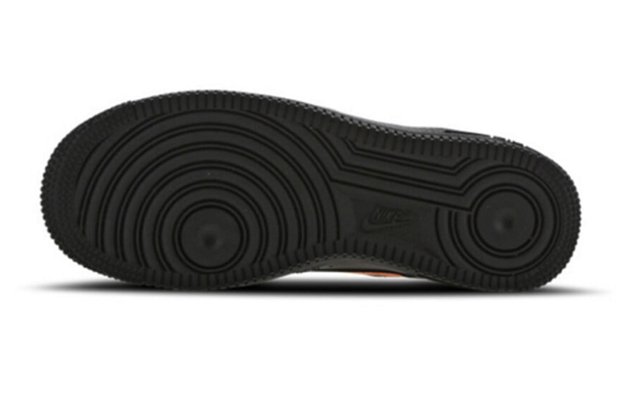 Фото № 4 с приближением к товару «‎Nike Air Force 1 Low (GS) BlackRed»