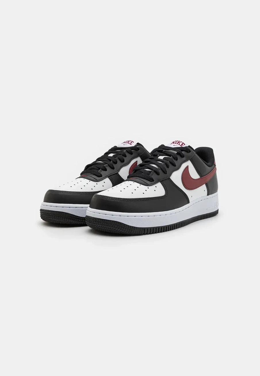 Фото № 2 с приближением к товару «‎AIR FORCE 1»