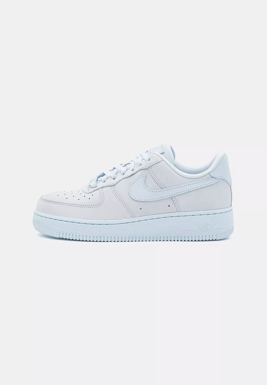 Фото № 1 с приближением к товару «‎AIR FORCE 1 '07 PRM»