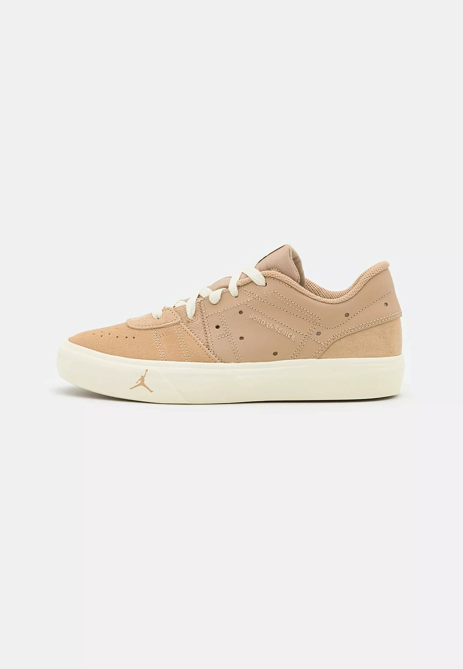 Фото № 2 с приближением к товару «‎WMNS JORDAN SERIES ES»