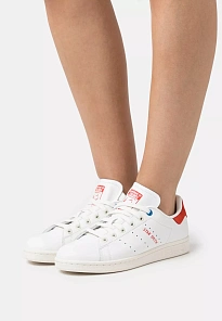Фото № 1 с приближением к товару «‎STAN SMITH»