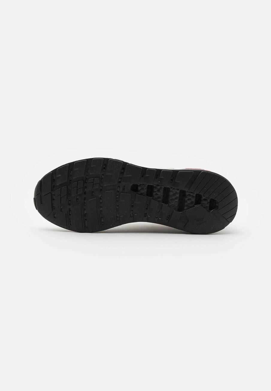 Фото № 5 с приближением к товару «‎Adidas ZX 2K Boost »